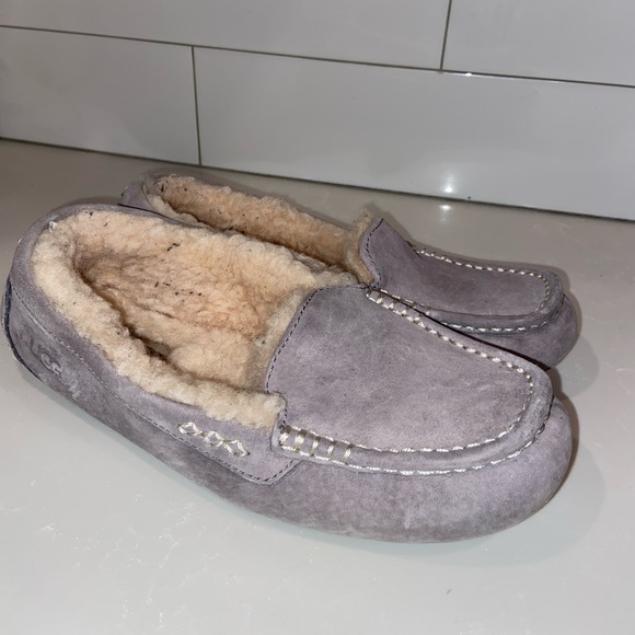 UGG Gray Ansley Slipper - Picture 9 of 11